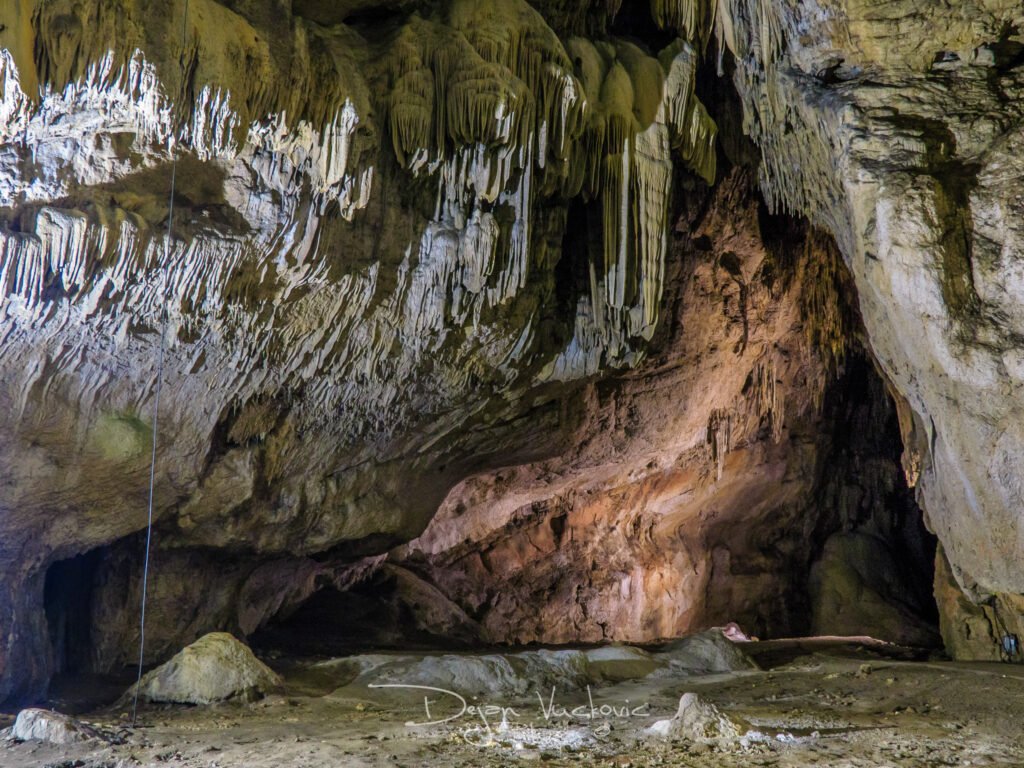 Lazareva Pećina