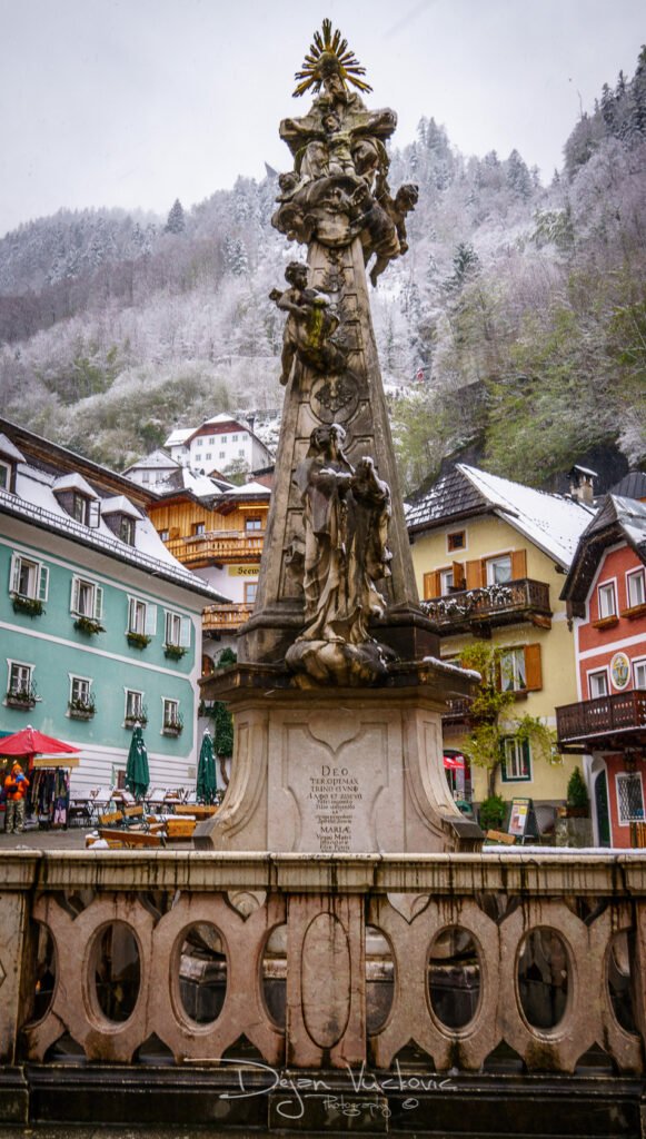 Snežni Halštat (Hallstatt)