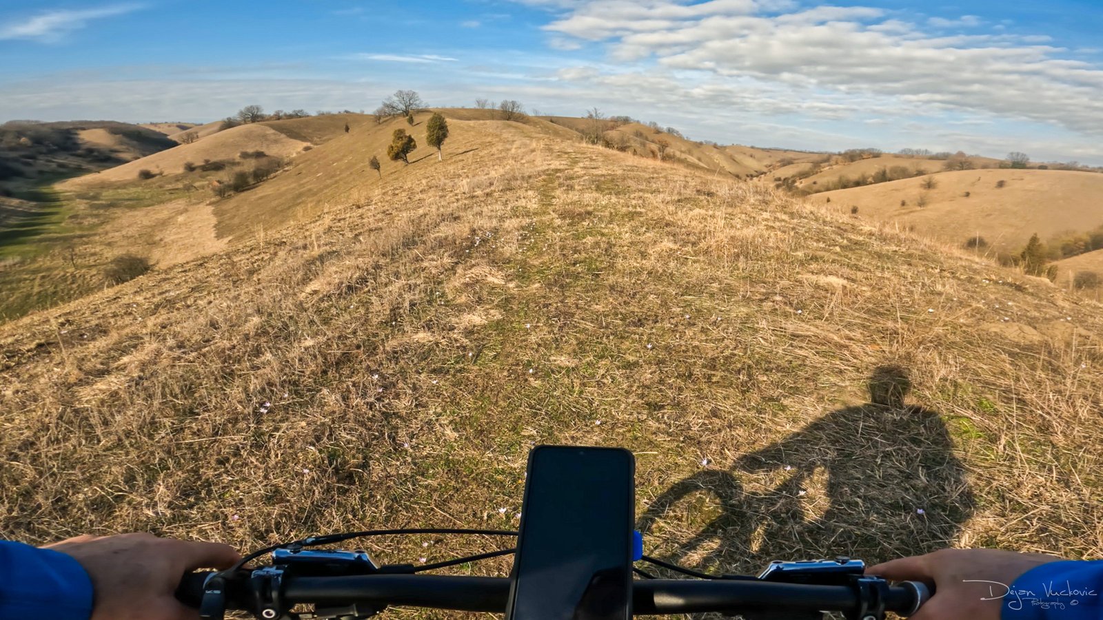 Tragovima Stepskog Vuka